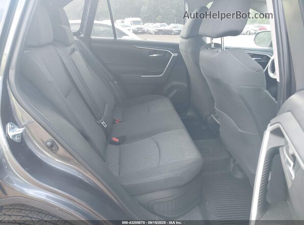 4T3RWRFV3RU111647 2024 TOYOTA LE Gray Widok naklejki z numerem VIN