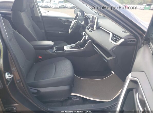 4T3RWRFV3RU111647 2024 TOYOTA LE Gray Widok wnętrza z przodu