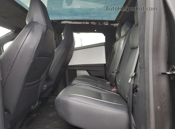 7G2CEHED5RA015076 2024 TESLA CYBERTRUCK Gold 