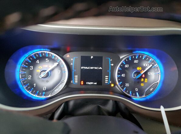 2C4RC1BG2JR120890 2018 CHRYSLER PACIFICA Black 