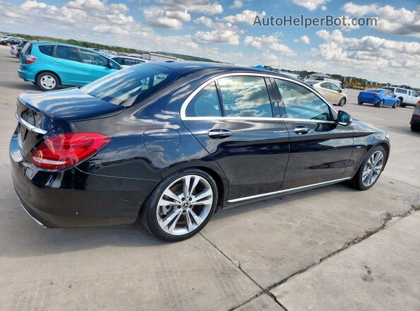 55SWF4HB3JU242966 2018 MERCEDES-BENZ C Black 