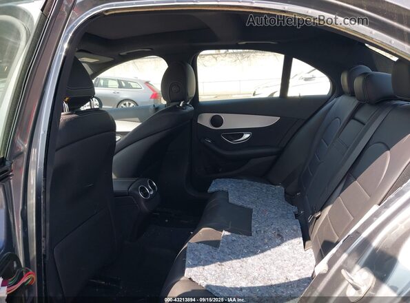 55SWF4JB0JU270640 2018 MERCEDES-BENZ C-CLASS Gray 