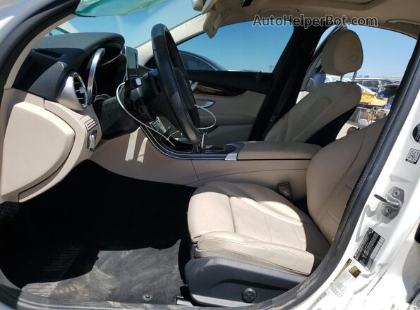 55SWF4JB6JU272375 2018 MERCEDES-BENZ C White 