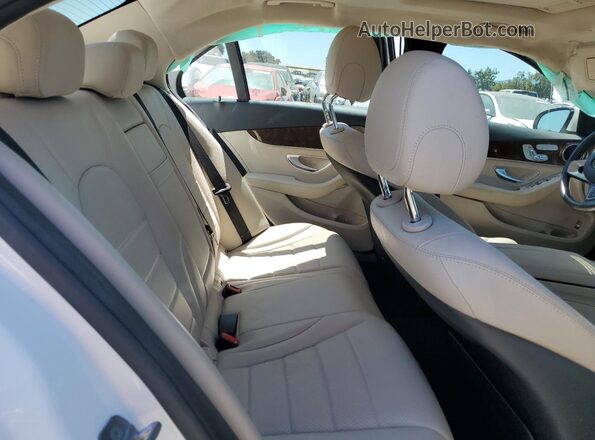 55SWF4JB6JU272375 2018 MERCEDES-BENZ C White 