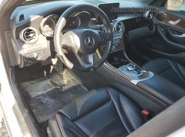 55SWF4JB8JU237868 2018 MERCEDES-BENZ C White 