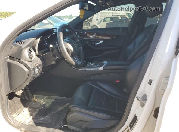 55SWF4JB8JU237868 2018 MERCEDES-BENZ C White 
