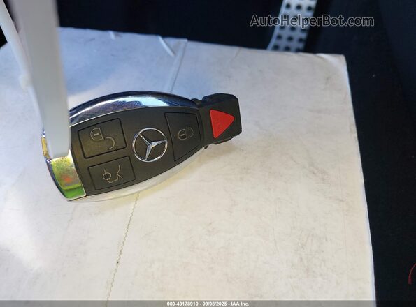 55SWF8HB1JU236235 2018 MERCEDES-BENZ AMG C 63 Blue Dashboard view