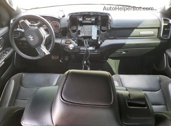 1C6RREJT9PN650372 2023 RAM 1500 Серебряный 