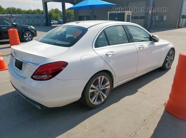 55SWF4JB1JU235489 2018 MERCEDES-BENZ C-CLASS White 