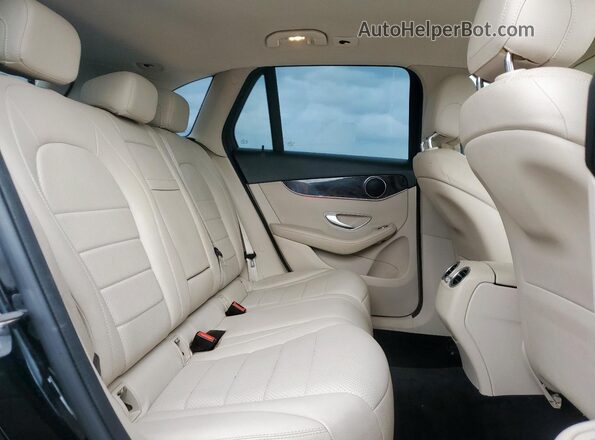 W1N0G8DB8LF765215 2020 MERCEDES-BENZ GLC-CLASS Black Engine compartment view