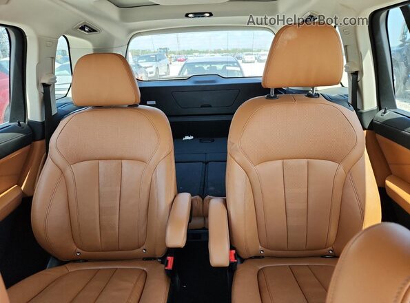 5UXCW2C06L9D08519 2020 BMW X7 Blue Widok wnętrza z tyłu