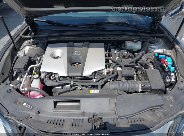 58ACA1C11MU003500 2021 LEXUS ES 300H Silver Rear view