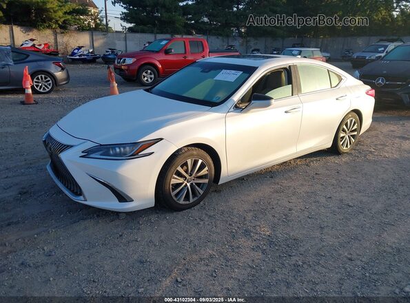 58ACZ1B17LU071552 2020 LEXUS ES Белый Передняя левая четверть