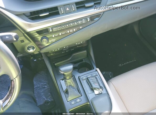 58AD21B12LU010862 2020 LEXUS ES 300H Green Вид панелі приладів
