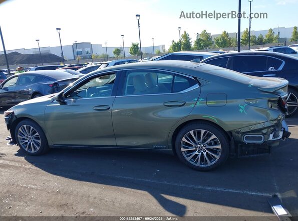 58AD21B12LU010862 2020 LEXUS ES 300H Green 