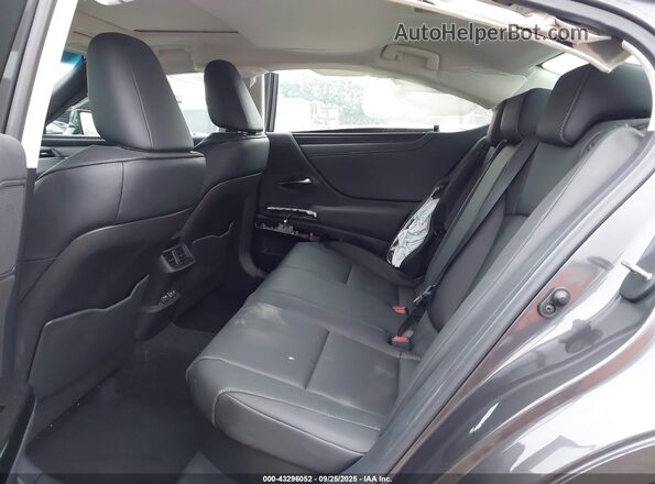58ADA1C1XSU061221 2025 LEXUS ES Gray 