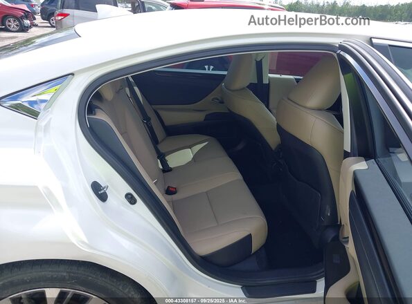58ADZ1B10LU052331 2020 LEXUS ES White Widok naklejki z numerem VIN
