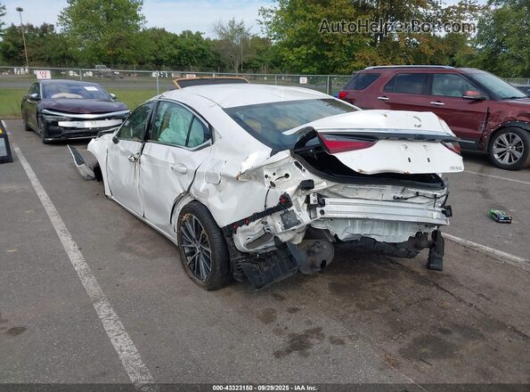 58ADZ1B12PU143560 2023 LEXUS ES White Trasero izquierdo
