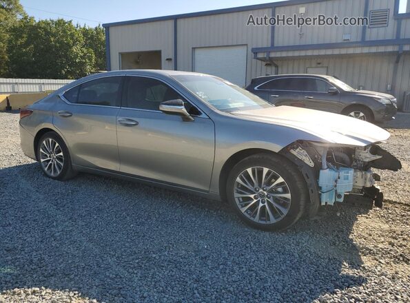 58ADZ1B16LU074849 2020 LEXUS ES Серый Передняя правая четверть