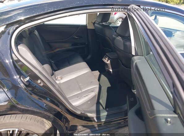 58ADZ1B18PU157124 2023 LEXUS ES 350 Black VIN կոդի պիտակի տեսք