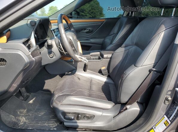 58AEZ1B14LU056595 2020 LEXUS ES Gray Front interior view