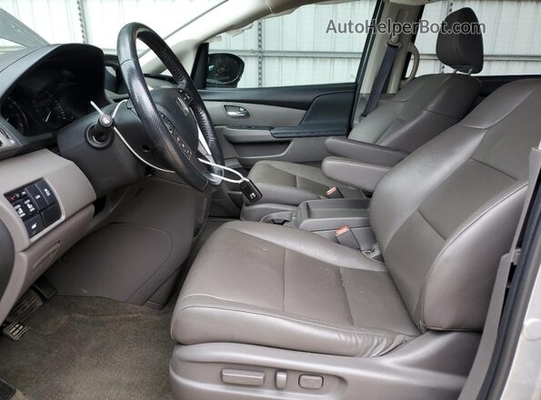5FNRL5H60HB004227 2017 HONDA ODYSSEY Серебряный 