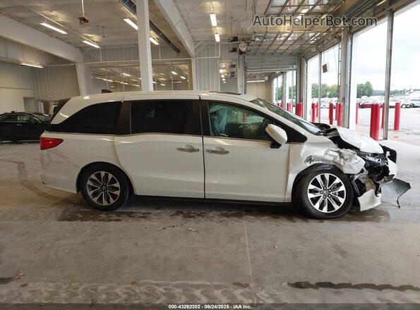5FNRL6H70MB032702 2021 HONDA ODYSSEY White Rear interior view
