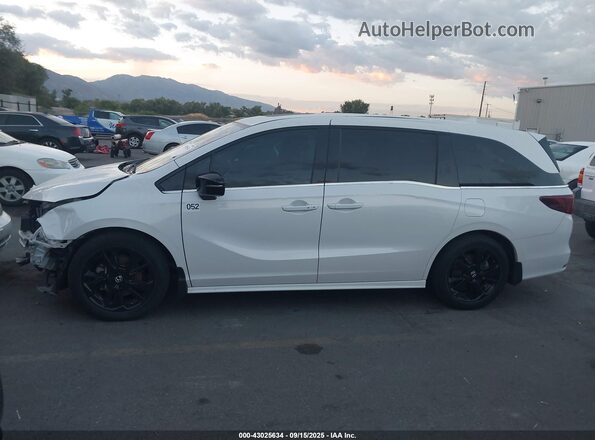 5FNRL6H70PB053778 2023 HONDA ODYSSEY White Widok wnętrza 360 stopni