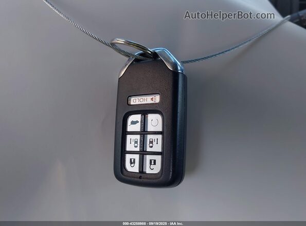 5FNRL6H71LB059194 2020 HONDA ODYSSEY Silver Dashboard view