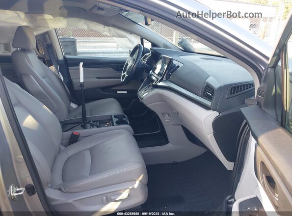 5FNRL6H71LB059194 2020 HONDA ODYSSEY Silver Front interior view