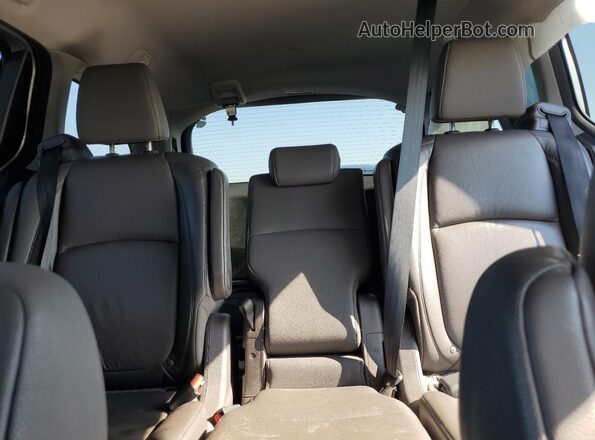 5FNRL6H72JB054924 2018 HONDA ODYSSEY Серебряный 