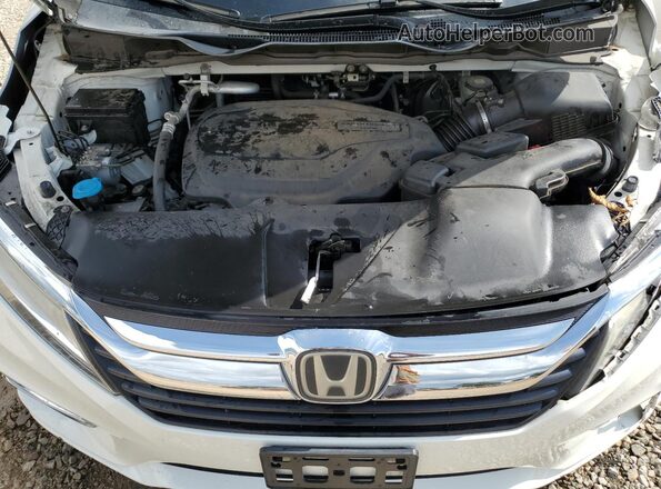 5FNRL6H94JB104725 2018 HONDA ODYSSEY White 