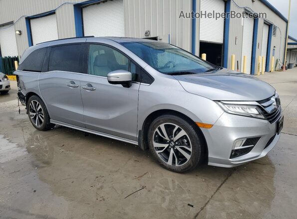 5FNRL6H95JB097655 2018 HONDA ODYSSEY Серый 
