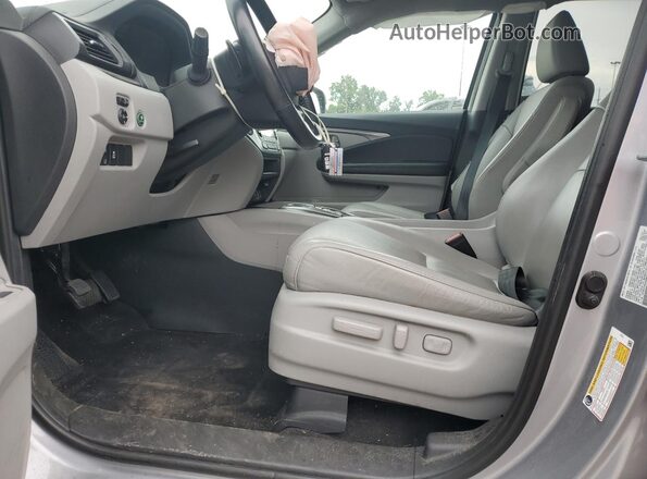 5FNYF6H26MB057448 2021 HONDA PILOT Silver Vista interior delantera