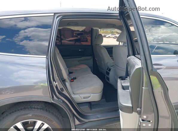5FNYF6H33JB055001 2018 HONDA PILOT Gray 