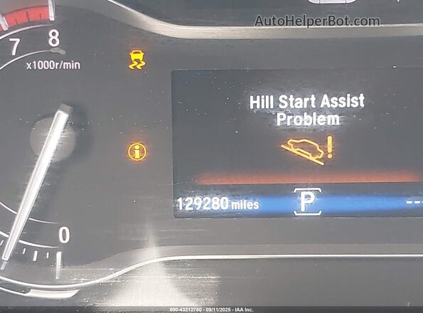 5FNYF6H33JB055001 2018 HONDA PILOT Gray 
