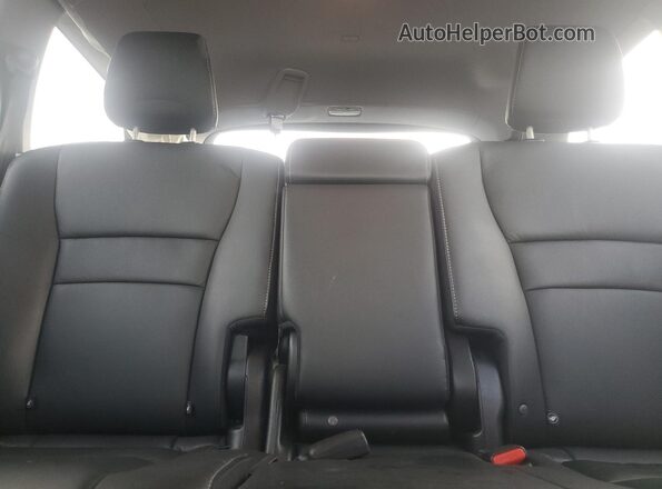 5FNYF6H53KB086557 2019 HONDA PILOT White Vista de los asientos traseros