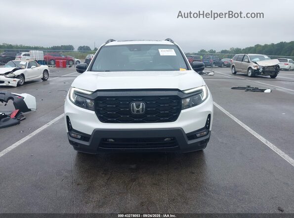 5FNYF8H05NB005143 2022 HONDA PASSPORT Белый Вид задней части салона