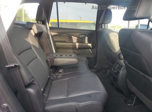 5FNYF8H58MB040205 2021 HONDA PASSPORT Gray Rear interior view