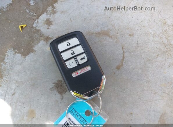 5FNYF8H64SB002850 2025 HONDA PASSPORT Blue Widok deski rozdzielczej