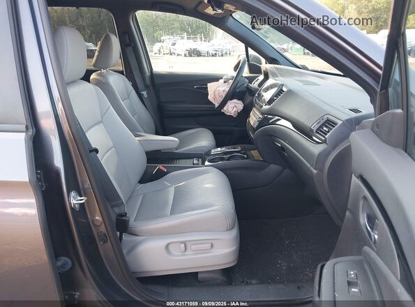 5FNYF8H94LB001645 2020 HONDA PASSPORT Gray Вид салону спереду