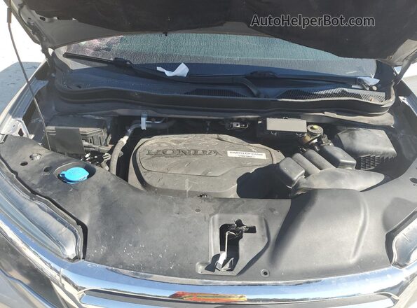 5FPYK2F64JB002946 2018 HONDA RIDGELINE Silver 