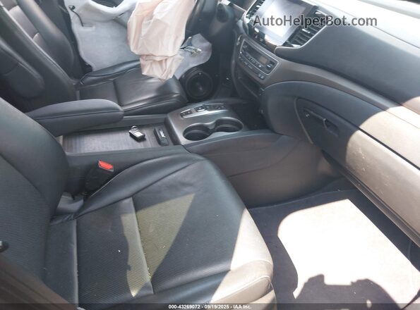 5FPYK3F57PB001165 2023 HONDA RIDGELINE Black წინა სალონის ხედი