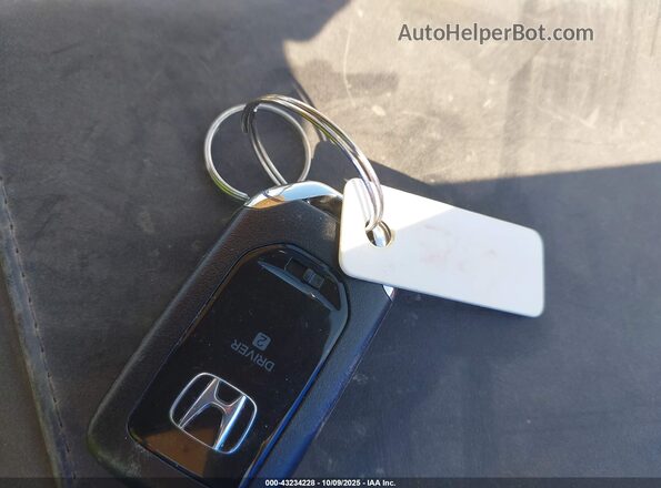 5FPYK3F72PB035287 2023 HONDA RIDGELINE White Առջևի վահանակի տեսք