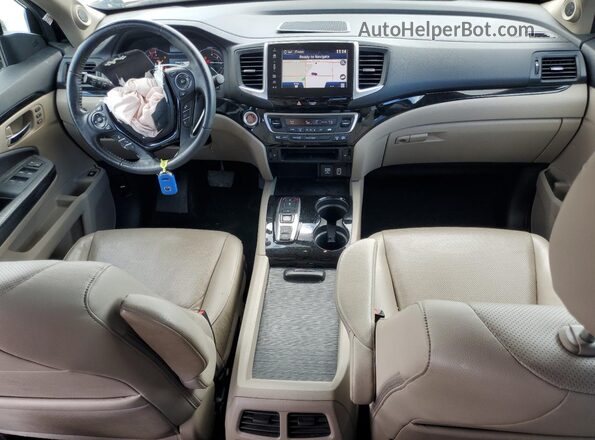 5FPYK3F74LB001622 2020 HONDA RIDGELINE Бордовый Вид панели приборов