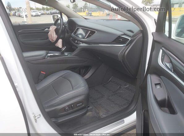 5GAERBKW6LJ133287 2020 BUICK ENCLAVE White Front interior view