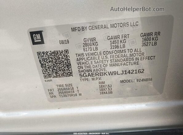 5GAERBKW9LJ142162 2020 BUICK ENCLAVE Серебряный Вид подкапотного пространства