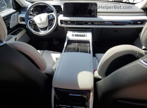 5LM5J7XC4SGL11395 2025 LINCOLN AVIATOR Charcoal Առջևի վահանակի տեսք