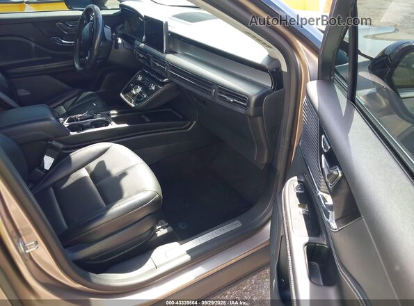 5LMCJ1C97LUL26121 2020 LINCOLN CORSAIR Champagne Front interior view