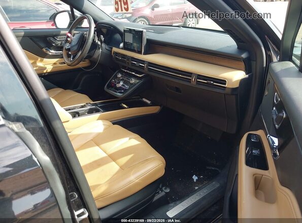5LMCJ2D91MUL26296 2021 LINCOLN CORSAIR Черный Вид салона спереди